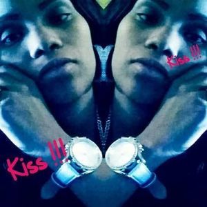 Meet your Posher, Cass